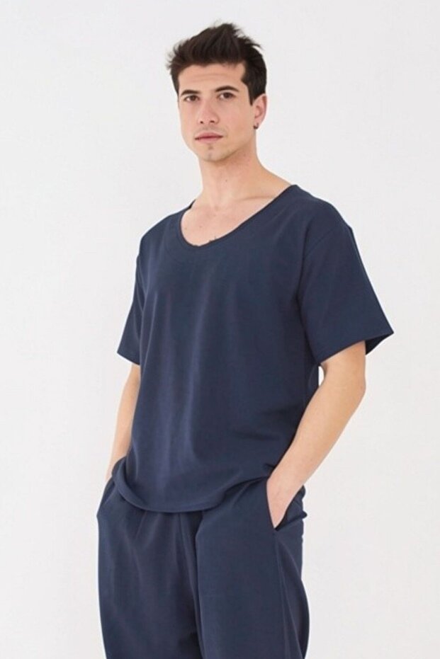 2XS-10XL تي شيرت رجالي أساسي مصنوع من القطن بنسبة 100% وياقة مريحة باللون الأزرق الداكن