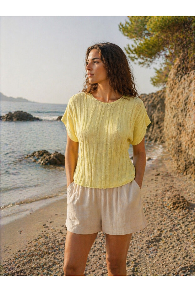 Openwork Knitwear Blouse – Summer Lightweight Textured Comfortable Cut Women's Top