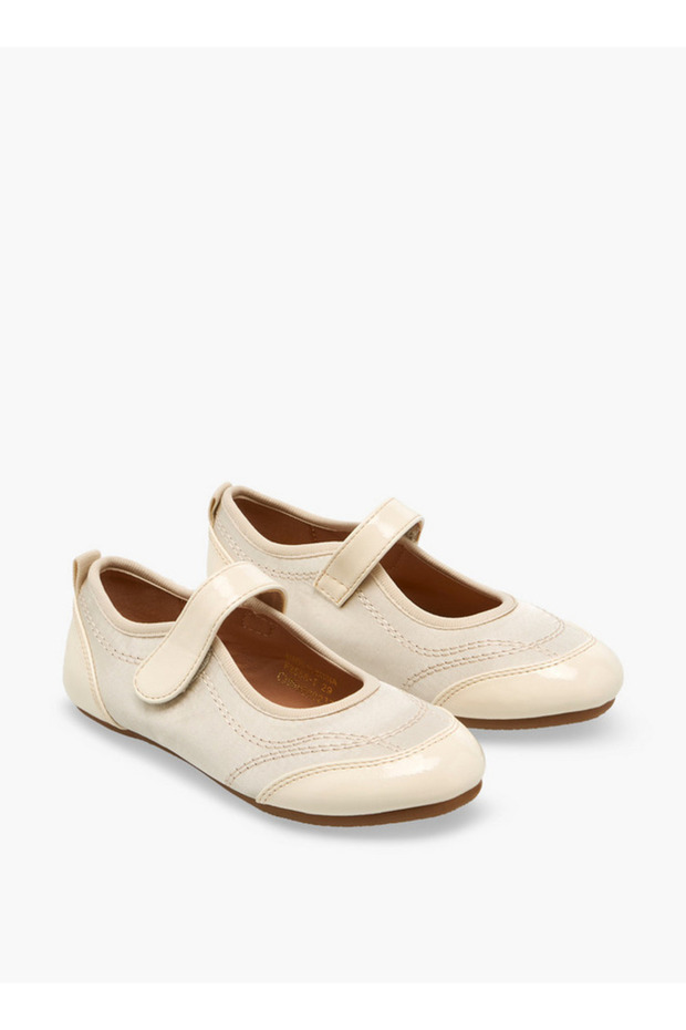 Girls Stitch Detail Hook & Loop Sneakers