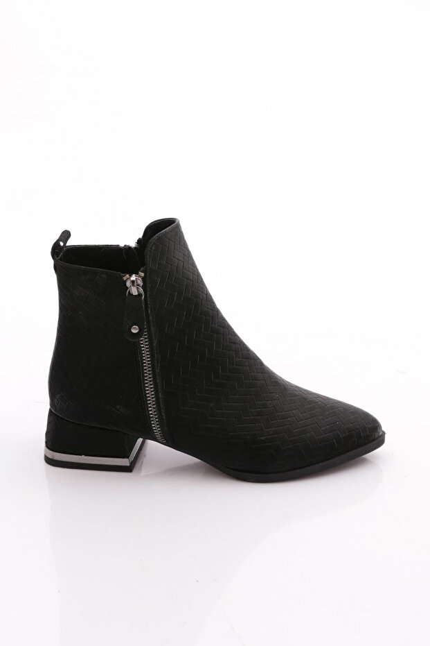 Women's 302 Women's Pointed Toe Zippered Boots