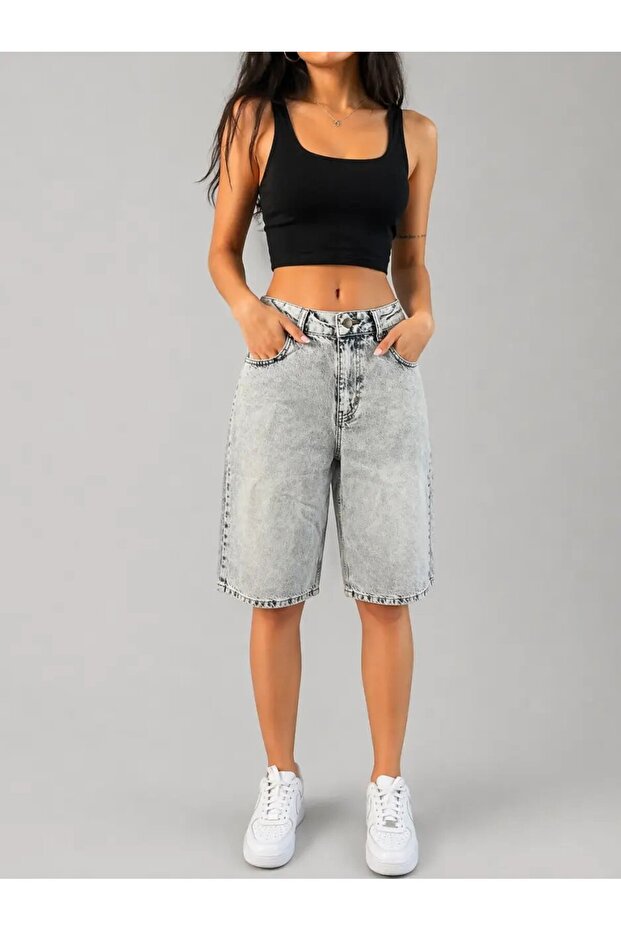 Women's High Waist Loose Jean Bermuda Light Blue