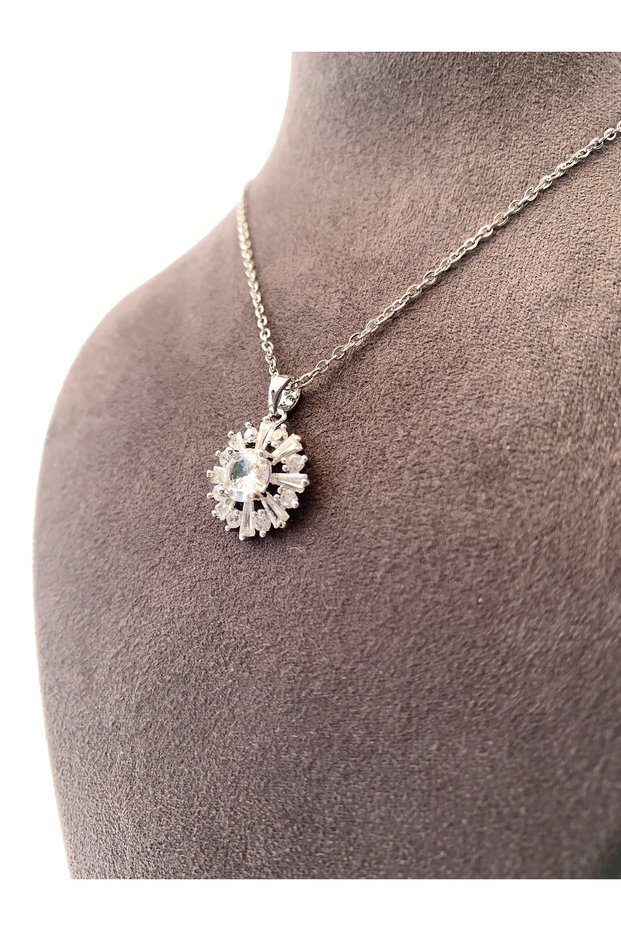 Snowflake Necklace with Baguette Stones, Premium Look, Steel Material