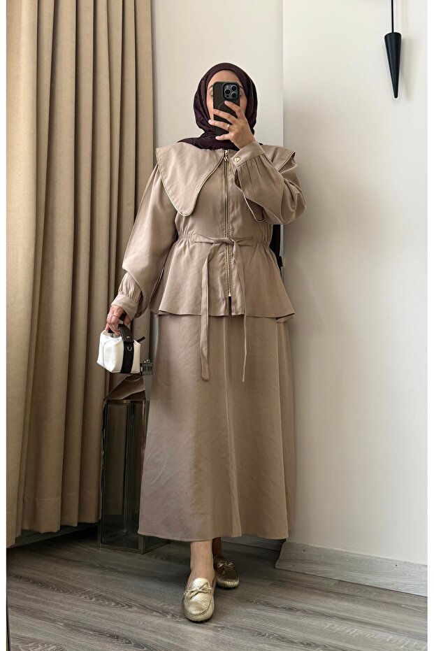 Lora Tensel Fabric Gold Detailed Skirt Suit
