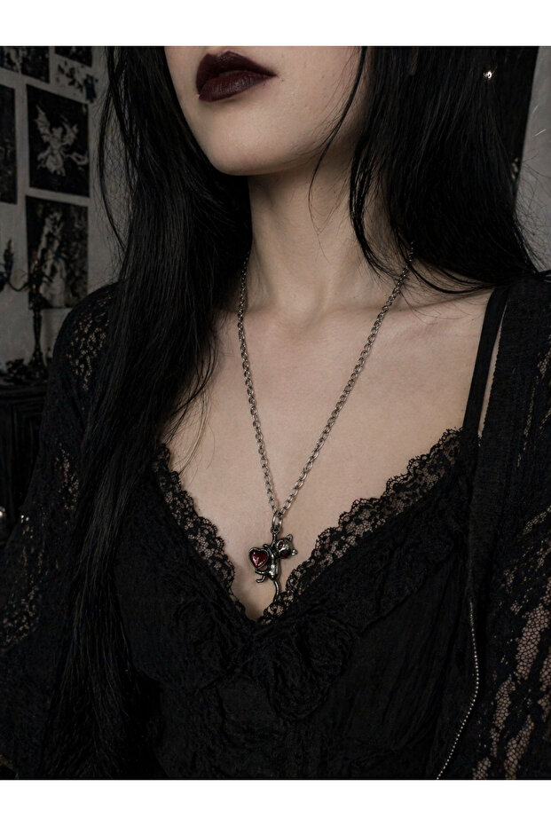 Gothic Cat Figured Red Heart Detailed Unisex Metal Necklace