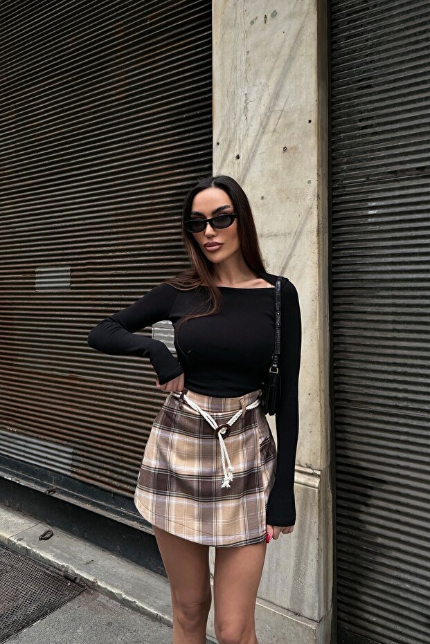 Women's Beige Plaid Patterned Mini Skirt with Belt Detail