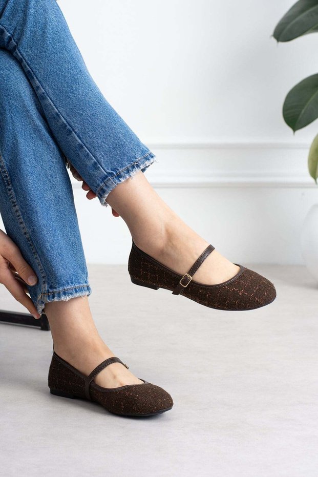 Sawra Women's Flat Shoes with Front Strap and Buckle, Linen Woven, Brown