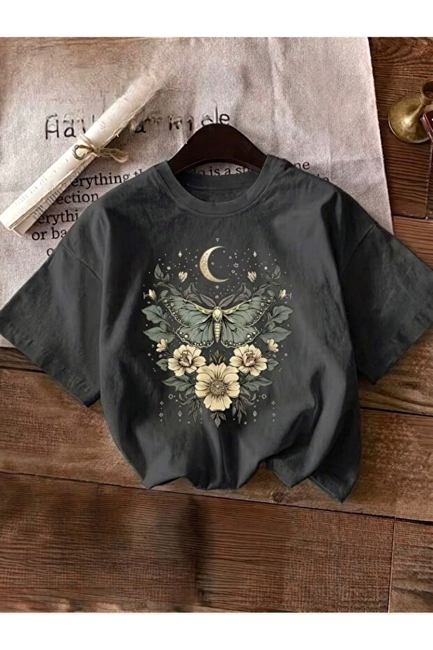 Women's Bohemian Butterfly Pattern Graphic Printed T-Shirt