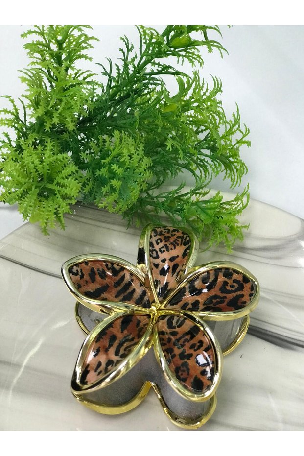 Gold Framed Leopard Patterned Lotus Flower Clasp with Clip - Modern Hair Accessory