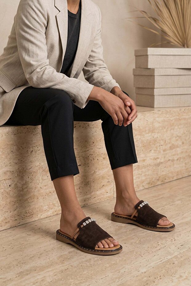 Desi̇ree Genuine Leather Upper with Stone Detail Women's Slippers Brown