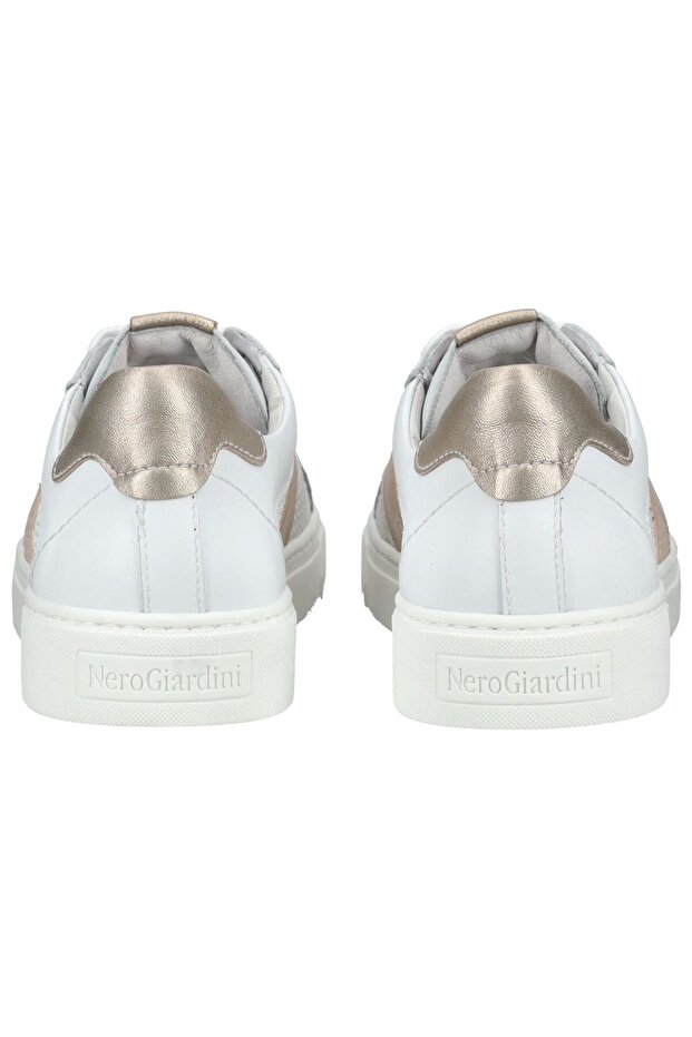 Sneaker - 5