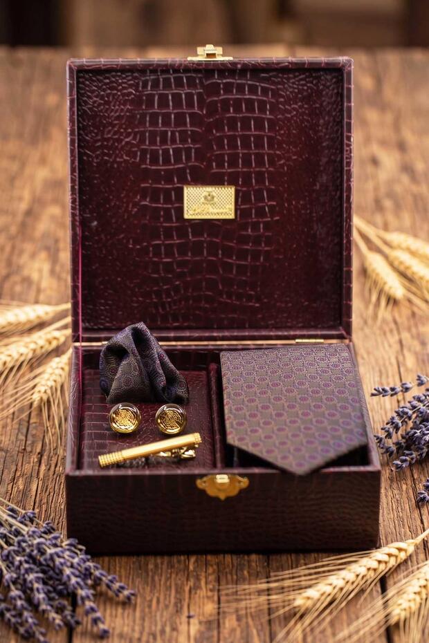 Burgundy Men's Gift Box - Tie, Handkerchief, Cufflinks, Tie Clip Set Kmk177