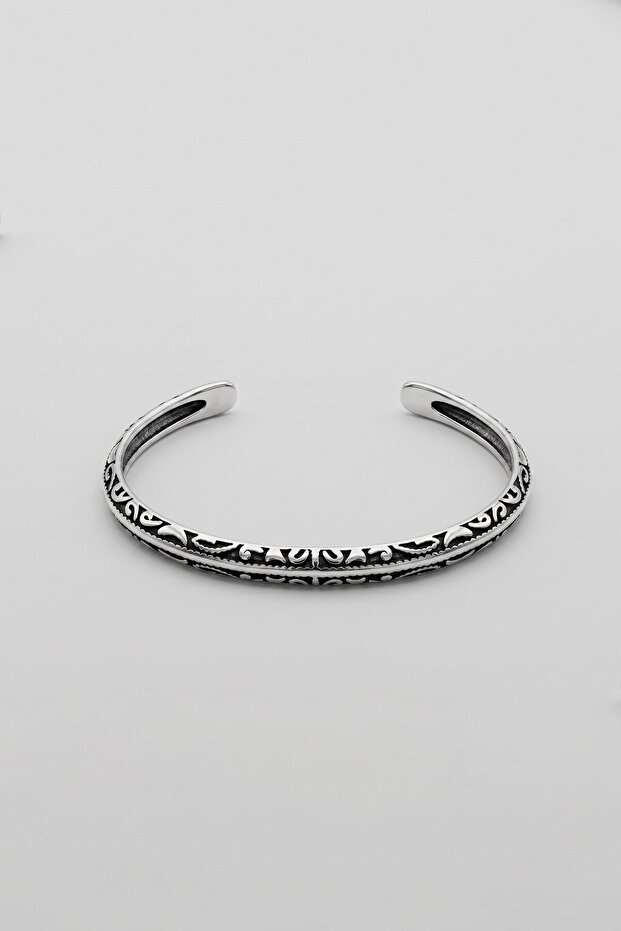 Men's Engraving Patterned Open End Steel Bracelet Black/Silver