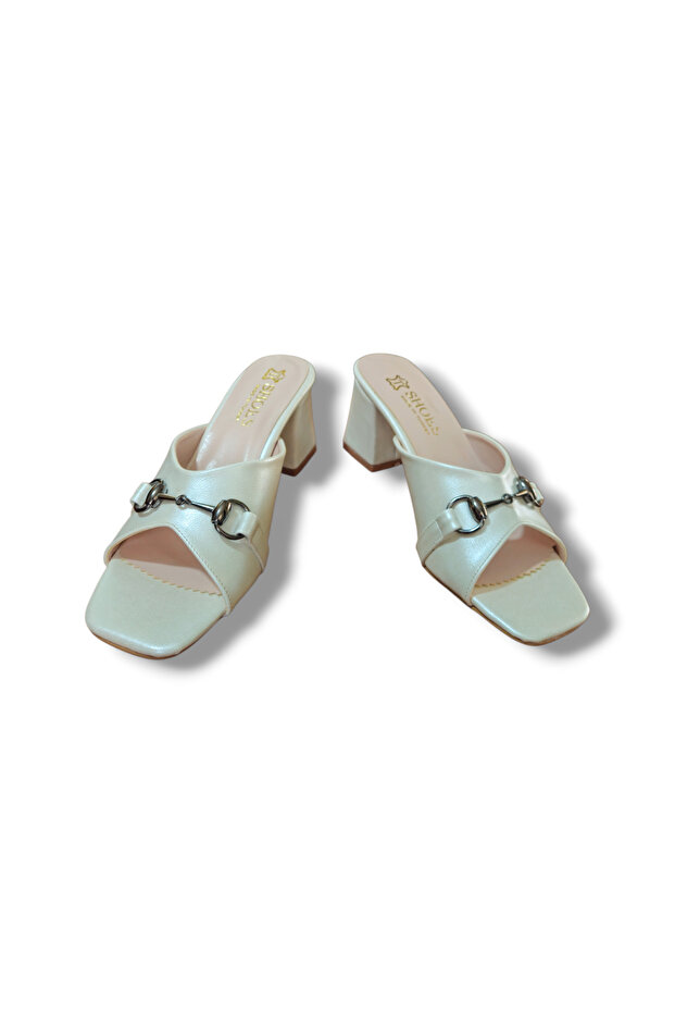 Women's White Buckled Thick-Heeled Slippers