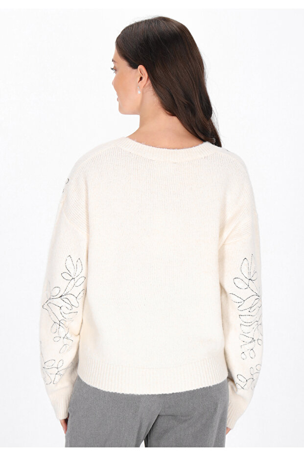 Sweater - 4