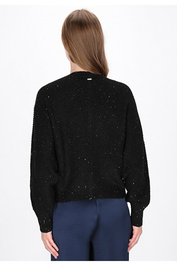 Sweater - 4
