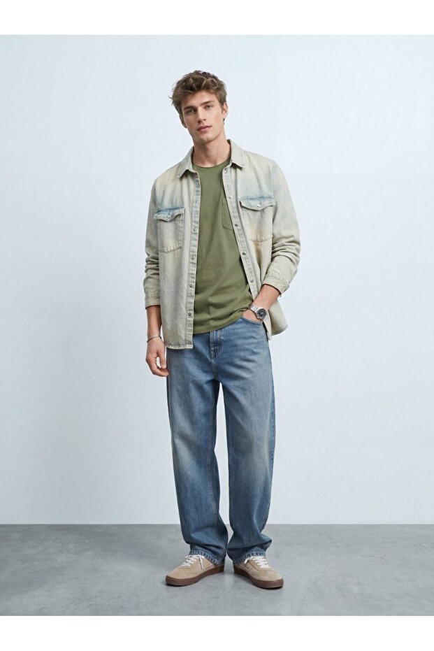 Cut-Out Round Neck Pique Green T-Shirt