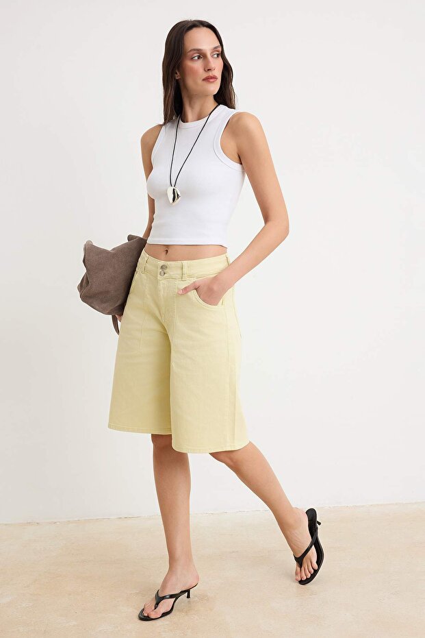 Sarı Cep Detaylı Normal Bel Denim Bermuda TWOSS26SR00214 - 2