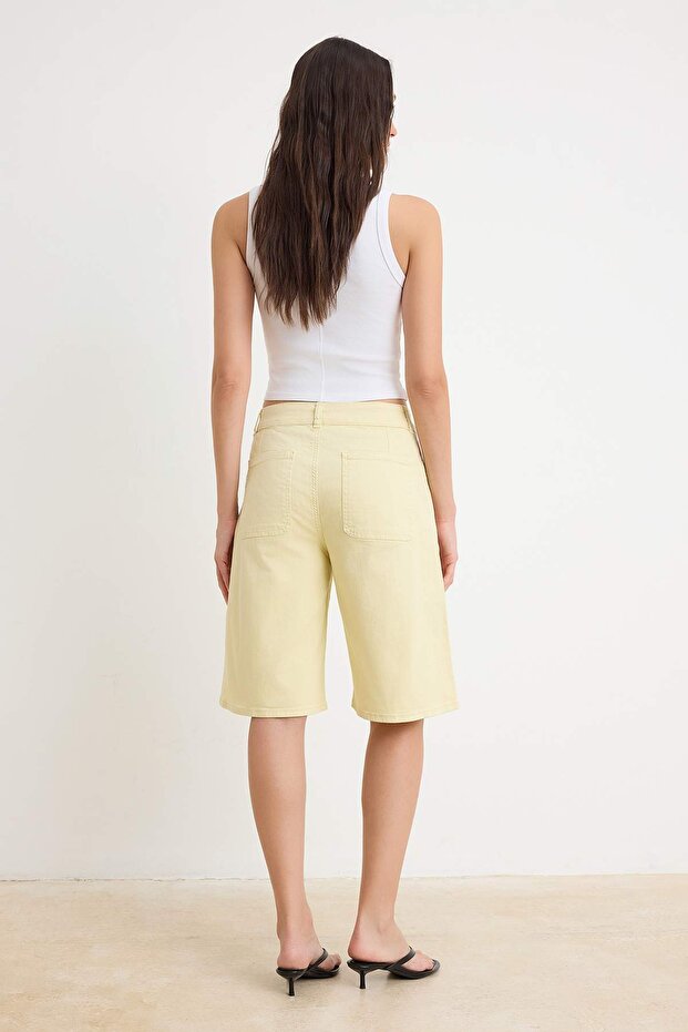 Sarı Cep Detaylı Normal Bel Denim Bermuda TWOSS26SR00214 - 4