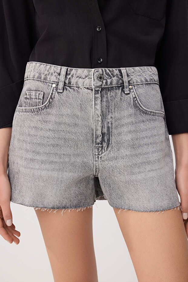 Gri Paça Kesikli Yüksek Bel Ekstra Mini Şort TWOSS26SR00133 - 3