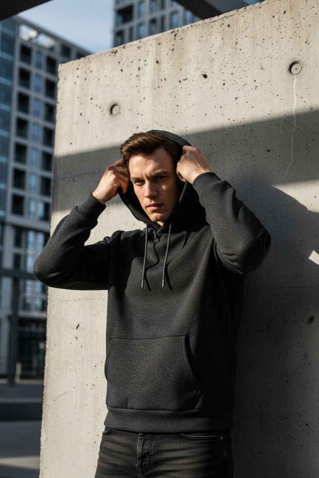 Kapişonlu Yaka Regular Düz Sweatshirt - 1