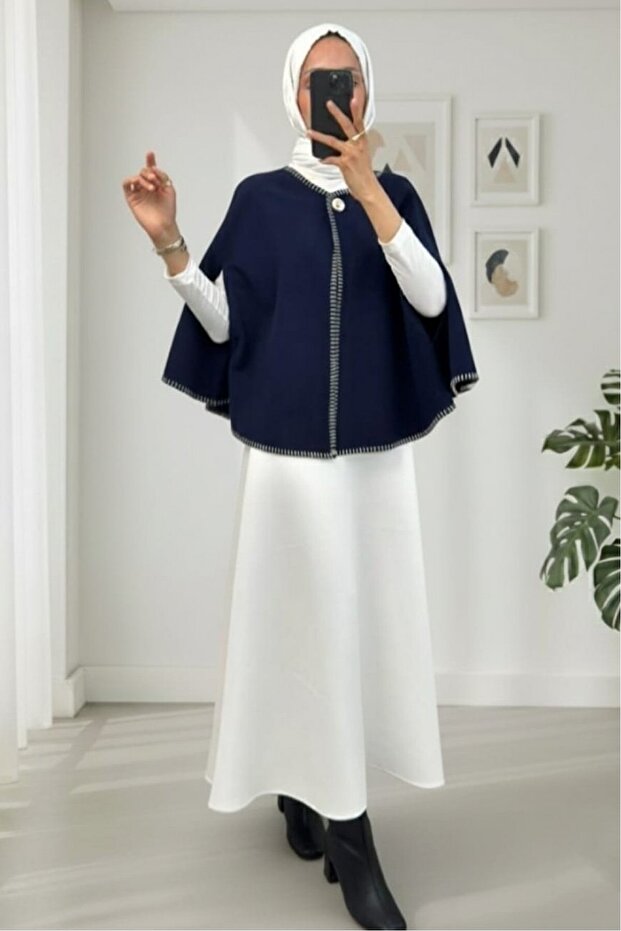 Shepherd's Stitch Pocketed Cashmere Poncho