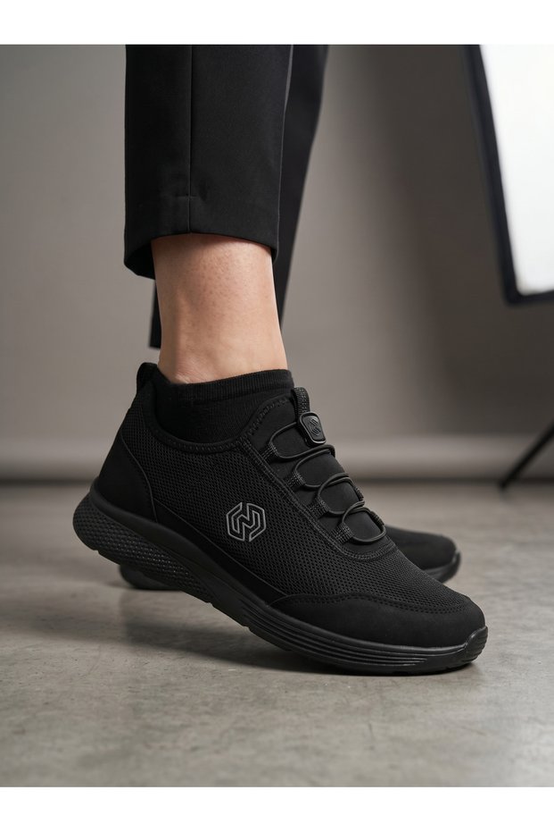 Orthopedic Breathable Laceless Elastic Knitwear Sports Shoes Hajj and Umrah Shoes for Walking