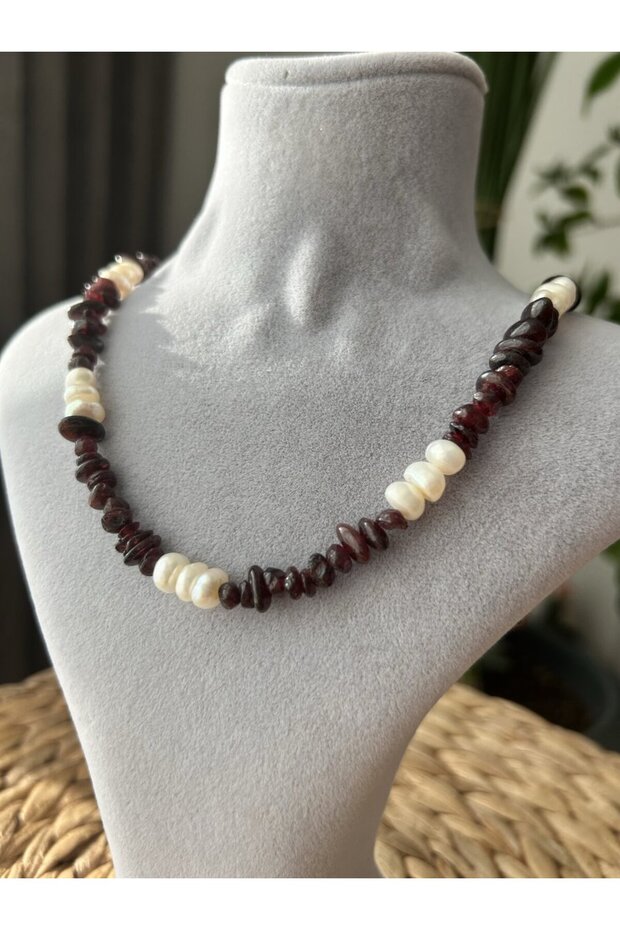 Lal(Garnet) - Pearl Necklace