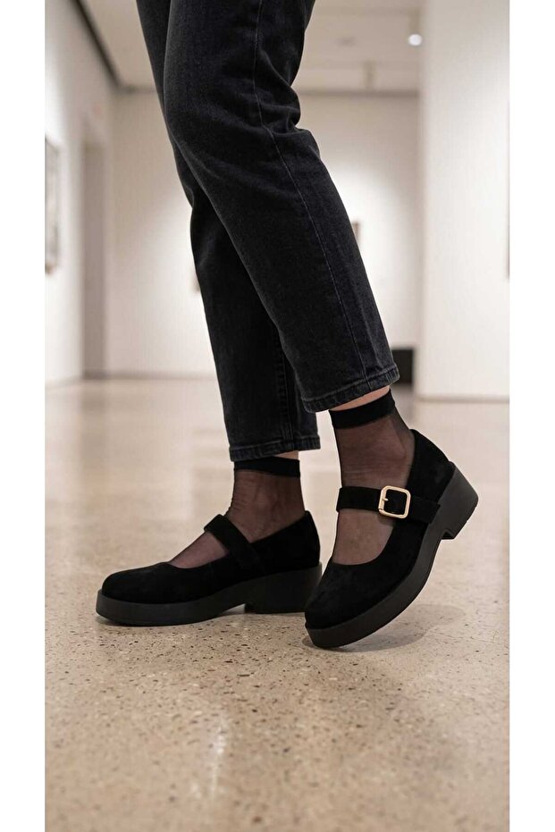 Glossy T-Strap Mary Jane