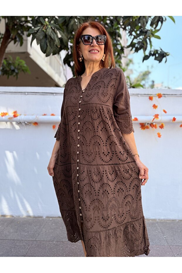 Rochie cu nasturi brodat maro - 2