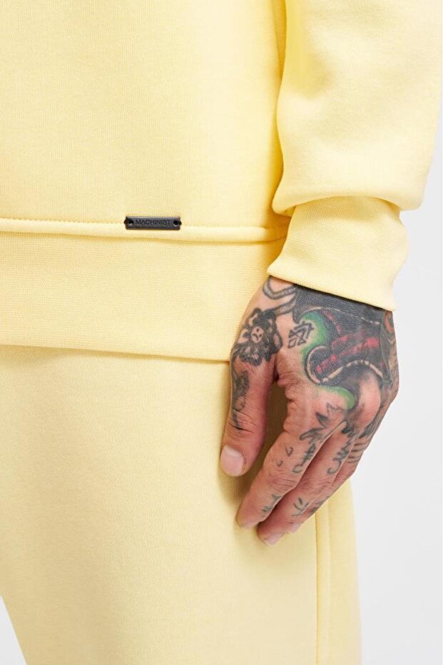 Men's Regular Crew Neck Basic Sweatshirt Yellow - 4