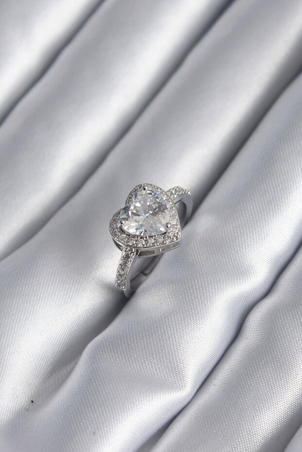 Brass Silver Color Zircon Stone Heart Charm Model Women's Ring