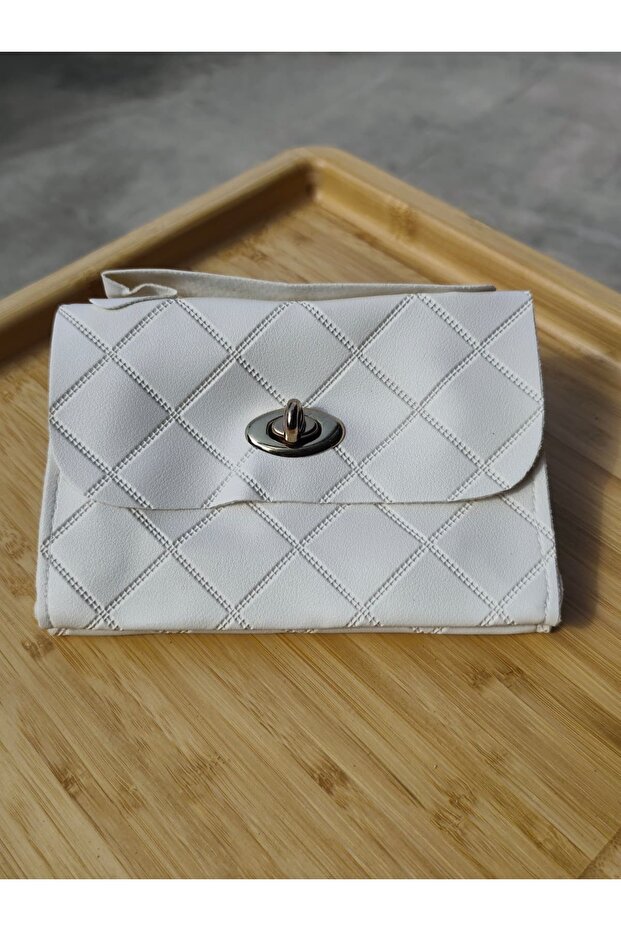 Women's Mini Shoulder Bag Quilted Patterned Chain Buckle Stylish Daily Bag