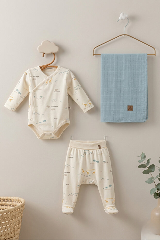100% Cotton Safari Patterned 3-Piece Baby Set (0-3 Months) - Double-Breasted Bodysuit, Booties, and Muslin Blanket