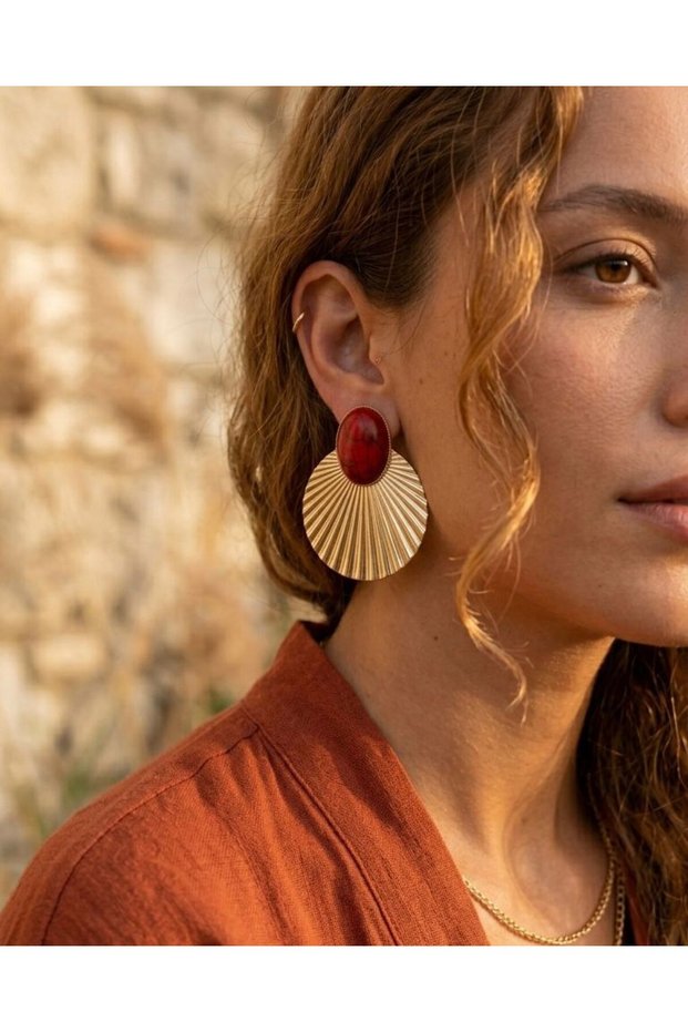Coral Colored Natural Stone-Looking Gold Color Fan-Shaped Earrings – Tarnish-Resistant Coating Stylish Design
