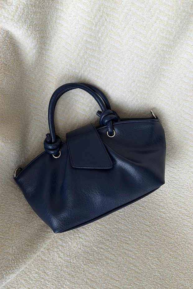 La'Graccio Paris Women's Pase Soft Leather Strap Bag