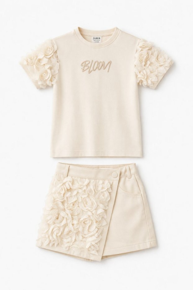 Girl's Rose Appliqué T-Shirt and Shorts Skirt Set Ecru
