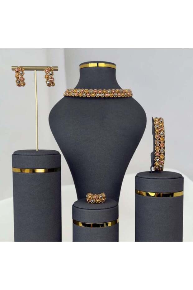 Doriya Set Soft Luxury Doriya Harmonious and Elegant Gold Luster