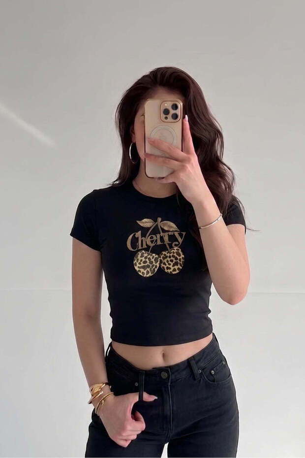 Women's Black Cherry Leopard Patterned Crew Neck Lycra Short Sleeve Body Crop Blouse