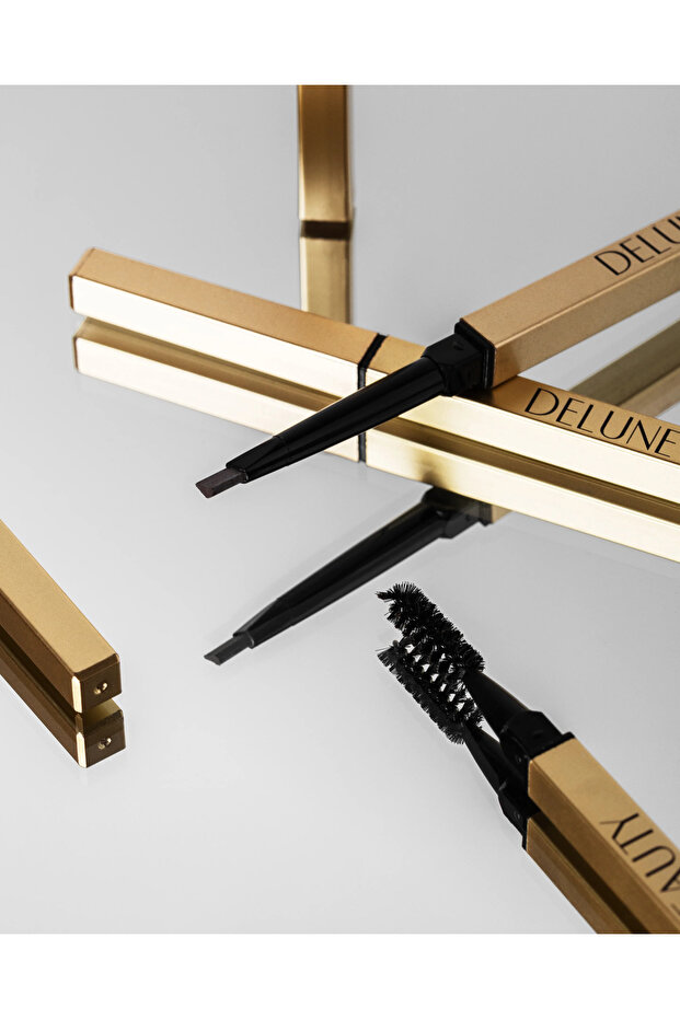 Double Fine Eyebrow Pencil (Medium Brown)