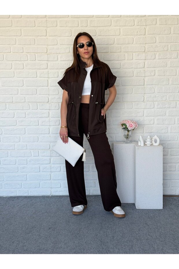 Shirt with short sleeves and drawstring detail in parachute modal - coffee