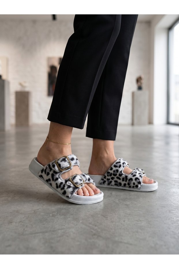 Leopard Patterned Women's Daily Home Slippers with Fur, Stylish Orthopedic Sole and Double Buckle