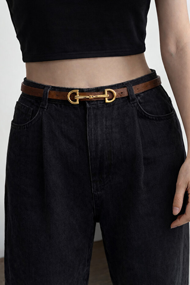 حزام نسائي رفيع من Imperio Gold D Buckle ذو وجهين باللونين الأسود والبني
