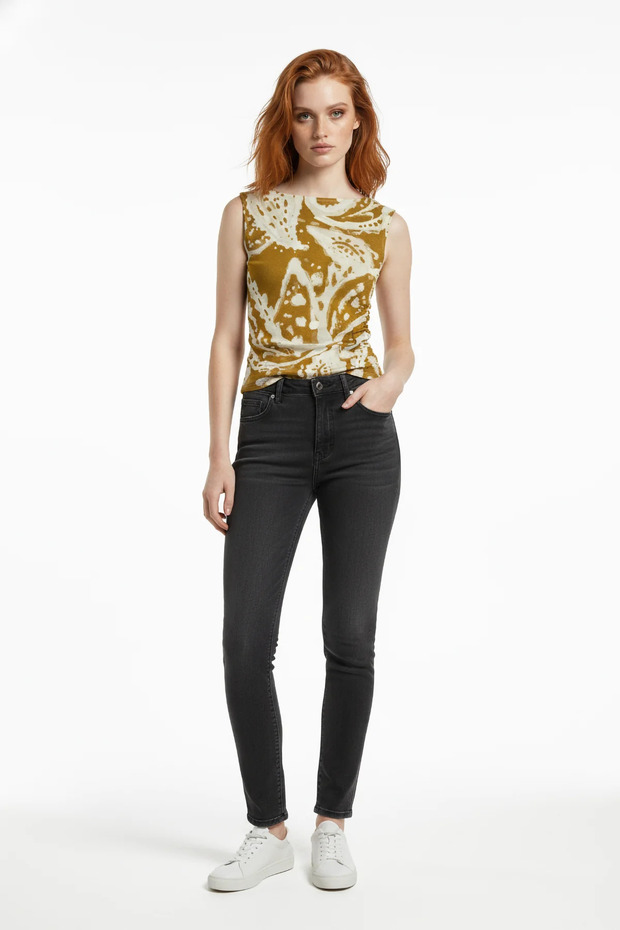 Patterned Side Gathered Sleeveless Textured Top