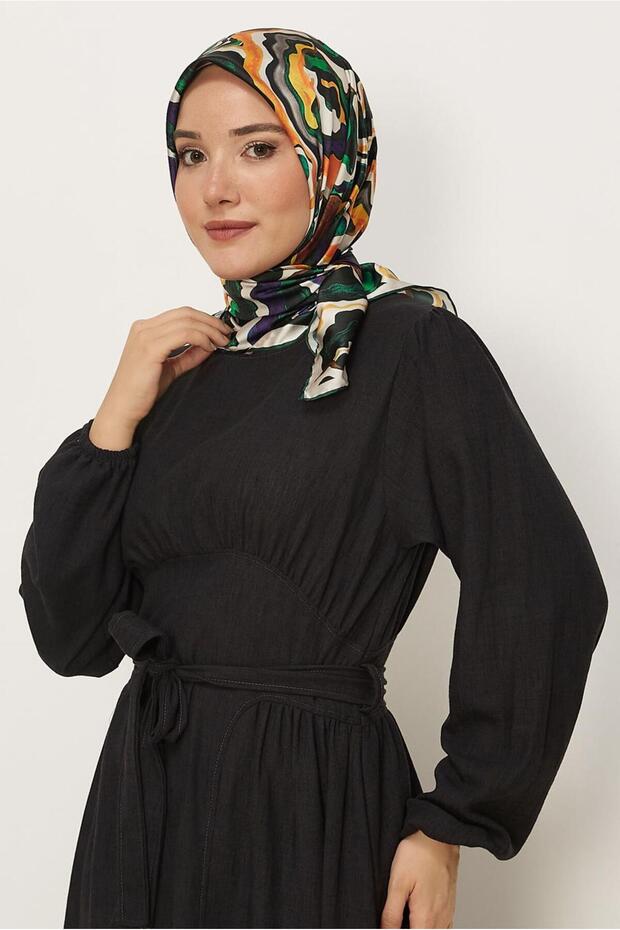 وشاح منقوش 8614