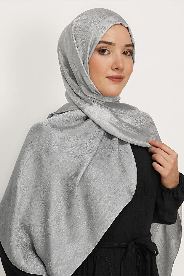 شال حريري إيطالي 8624