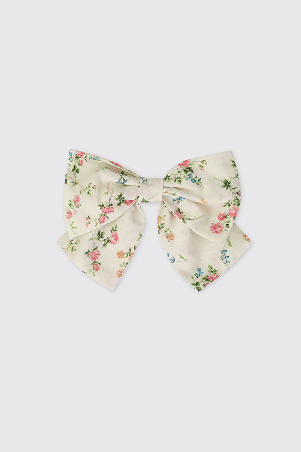 Liberty Fabric Baby Girl Cream Buckle Set