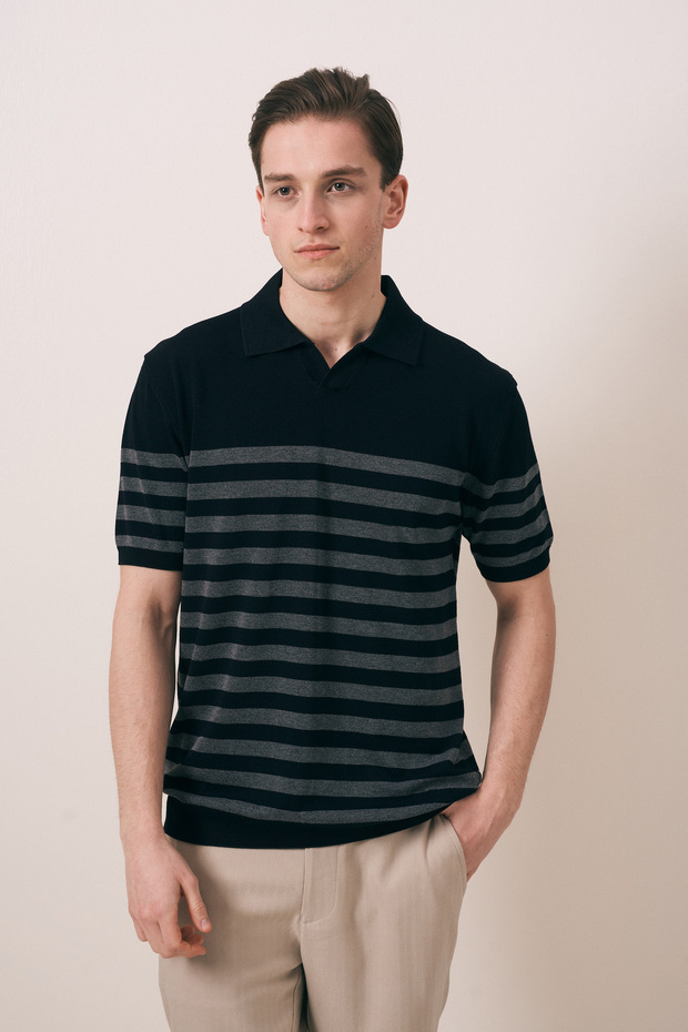 Striped Collar Black Lightweight Loose Fit Men's Knitwear T-Shirt