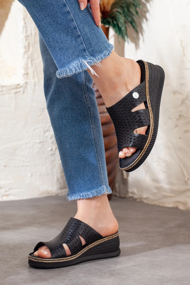 Mammamia Genuine Leather Wedge Heeled Slippers