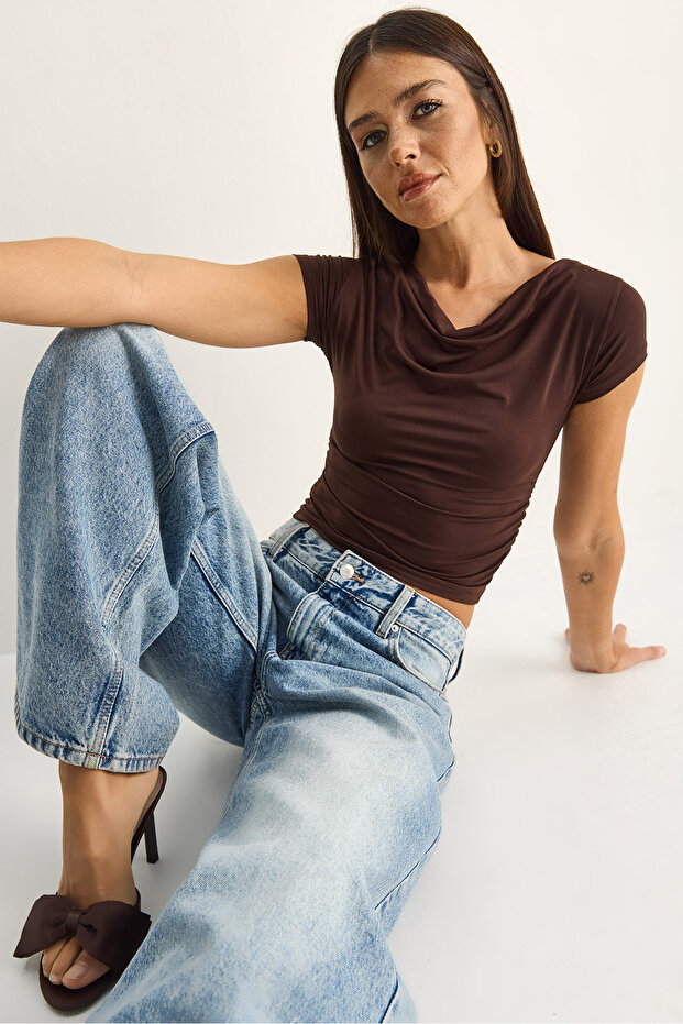 Women's Bitter Brown Degaje Collar Draped Crop Blouse 2343 60286200