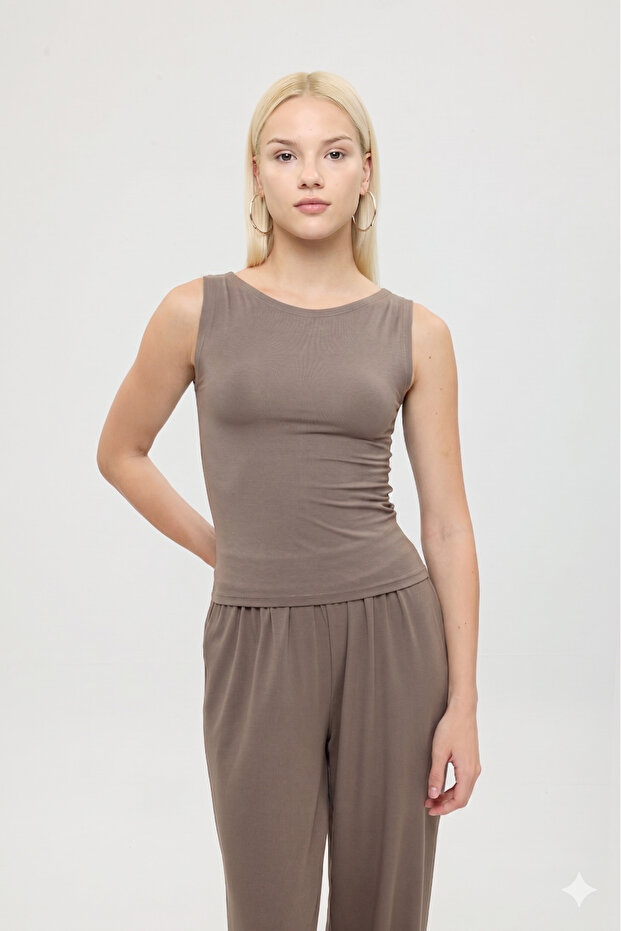 Ultra Soft Boat Neck Sleeveless Blouse Mink